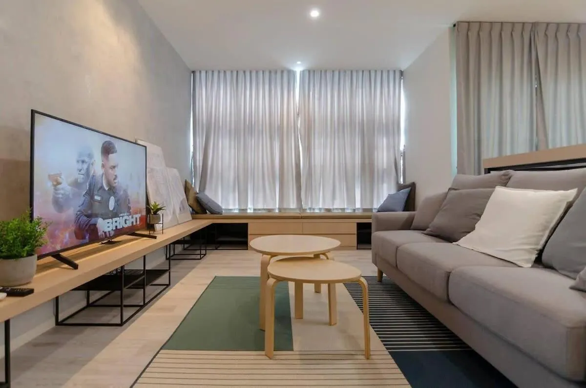 A Comfy & Bright 2Br Suasana Suite 6 Free Parking Johor Bahru